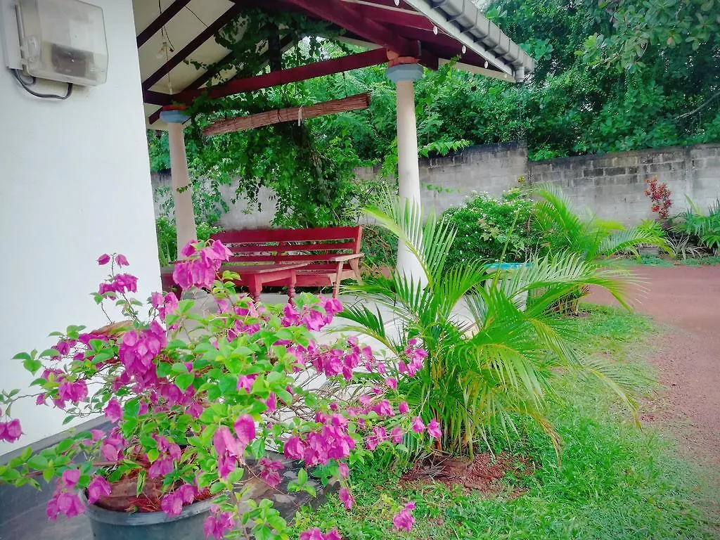 Guest house Lakhiru Holiday Resort Negombo