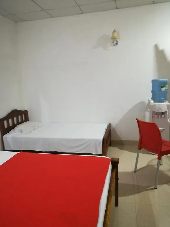 Lakhiru Holiday Resort Negombo Guest house